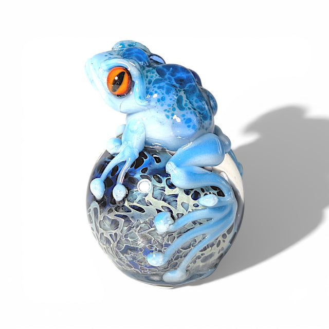 Frog on Vortex Marble md