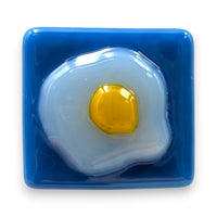 Egg Magnet