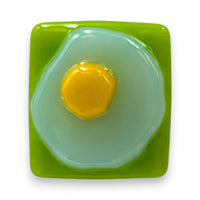 Egg Magnet