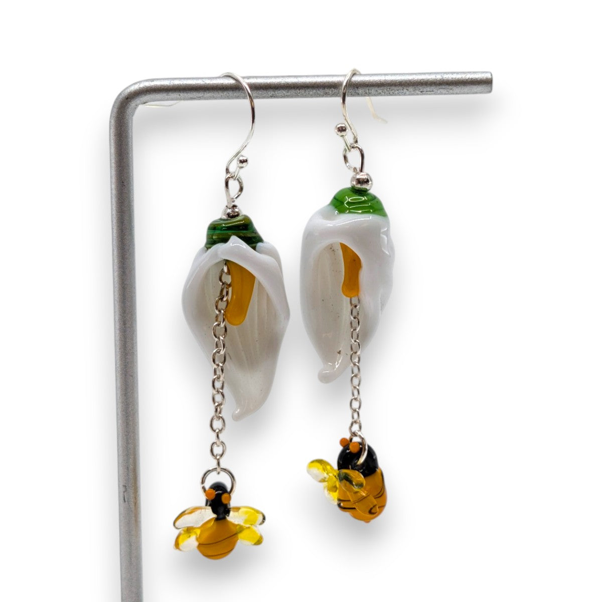 Calla Lily with Bee Earrings