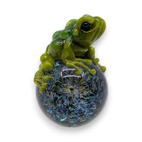 Frog on Vortex Marble md